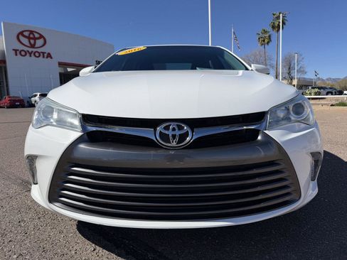 Used 2016 Toyota Camry LE image 9