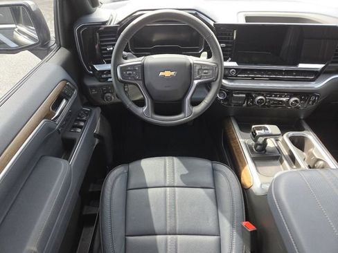 Certified 2025 Chevrolet Silverado 1500 High Country w/ Technology Package AWD/4WD image 33