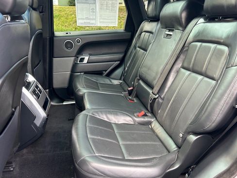 Used 2019 Land Rover Range Rover Sport HSE image 8