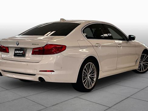 Used 2020 BMW 530i w/ Premium Package RWD image 11