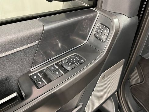Used 2024 Ford F150 Lariat AWD/4WD image 18
