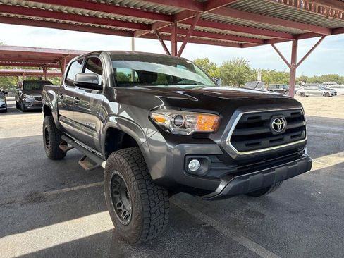 Used 2016 Toyota Tacoma SR5 w/ Towing Package RWD image 1