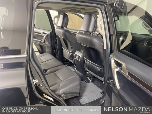 Used 2016 Lexus GX 460 w/ Navigation Package AWD/4WD image 17