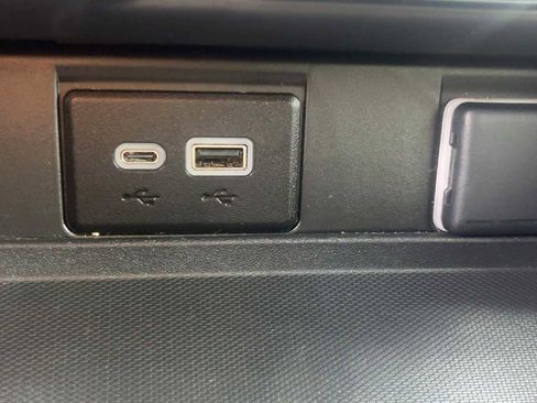 Used 2024 Chevrolet Tahoe LT RWD image 23