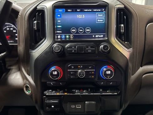 Used 2021 Chevrolet Silverado 1500 LT w/ Max Trailering Package AWD/4WD image 9
