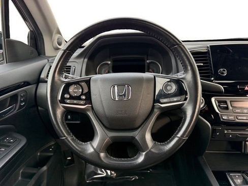 Used 2022 Honda Pilot Touring image 13