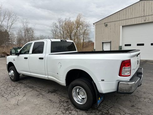 Used 2024 RAM 3500 Tradesman w/ Chrome Appearance Group image 13