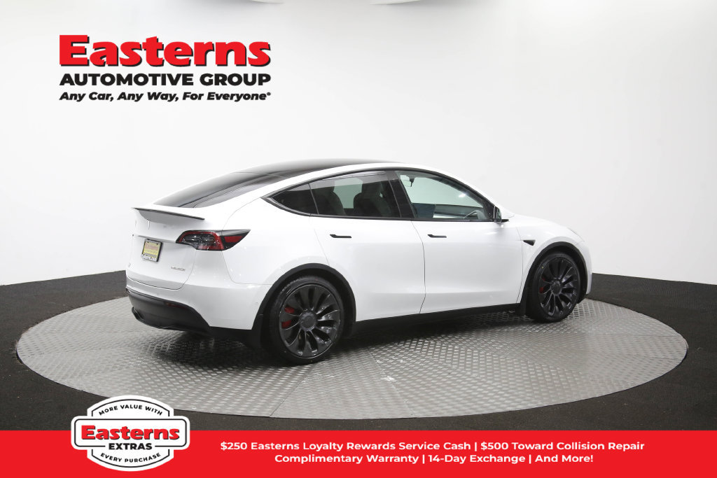 Used 2022 Tesla Model Y Performance AWD/4WD image 39