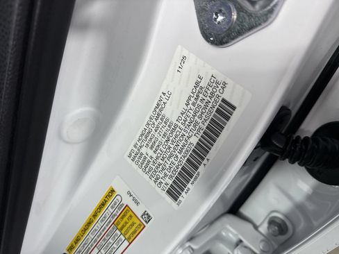 Used 2026 Acura Integra FWD image 36