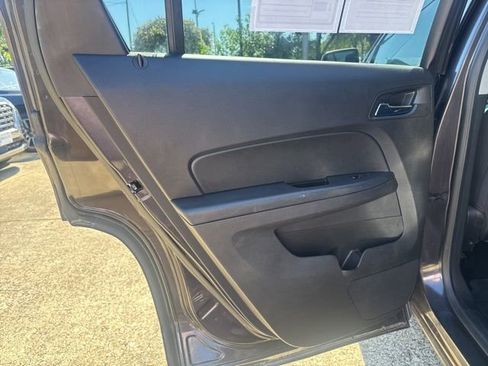 Used 2015 GMC Terrain SLE AWD/4WD image 18
