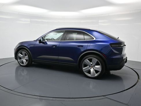 Used 2024 Porsche Macan 4 Electric AWD/4WD image 3