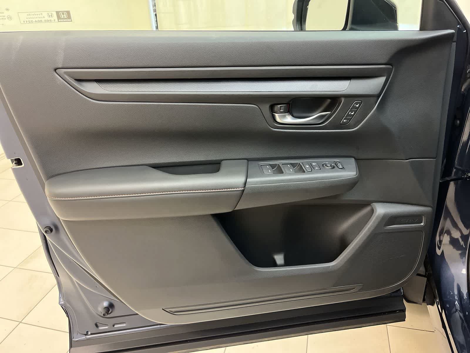 Certified 2025 Honda CR-V Sport-L image 15