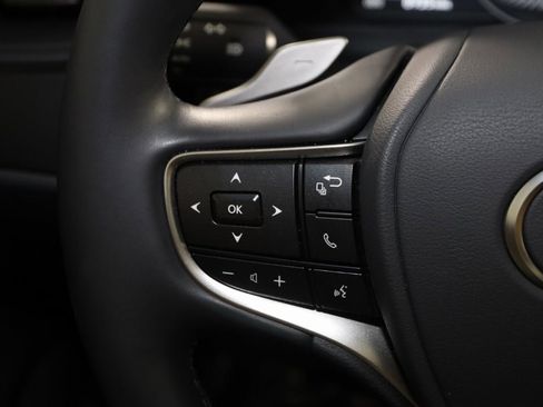 Used 2025 Lexus ES 300h F Sport w/ Accessory Package (Z1) image 35