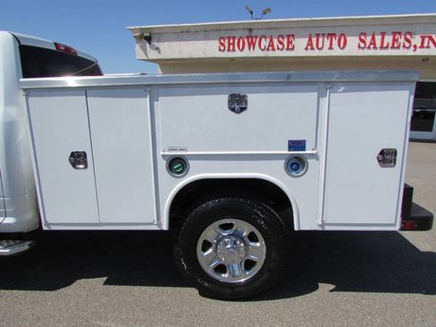 Used 2022 RAM 3500 Big Horn image 14