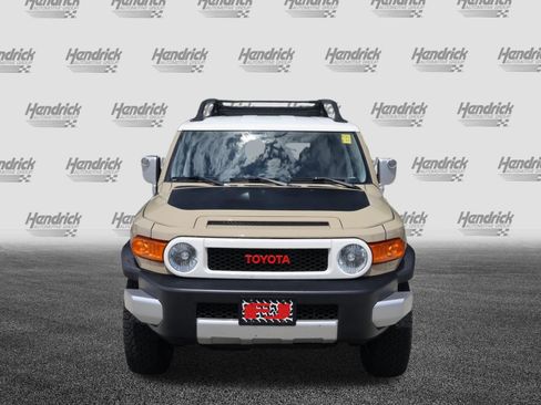 Used 2012 Toyota FJ Cruiser 4WD w/ Upgrade Pkg image 3