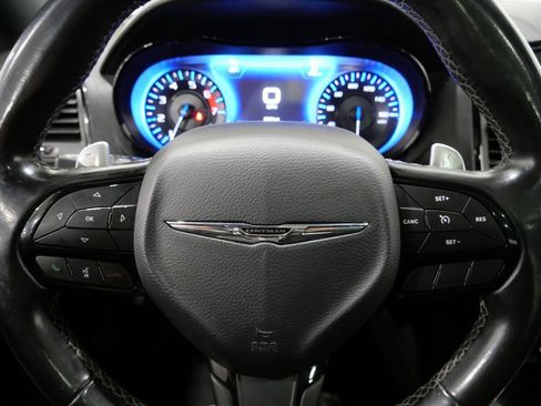 Used 2020 Chrysler 300 S image 17