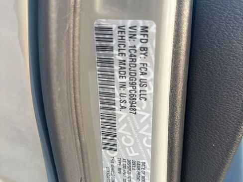 Used 2023 Dodge Durango GT image 34