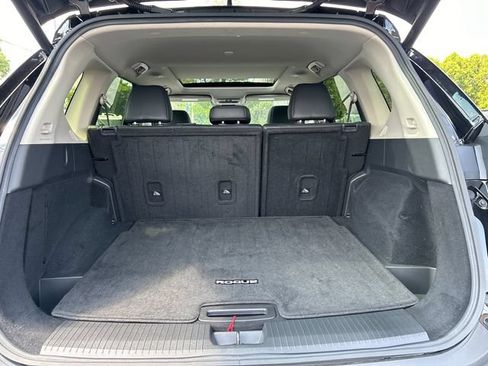 Certified 2023 Nissan Rogue SV w/ SV Premium B Package AWD/4WD image 26