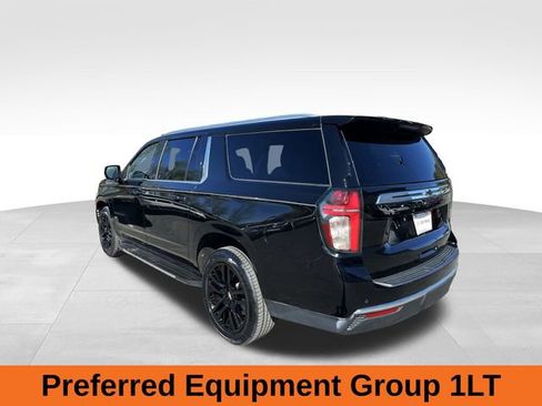 Used 2021 Chevrolet Suburban LT image 3