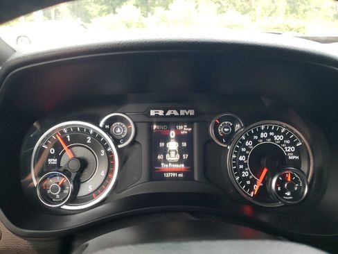 Used 2021 RAM 2500 Big Horn w/ Level 1 Equipment Group AWD/4WD image 9