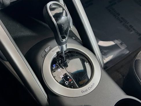 Used 2016 Hyundai Veloster w/ Option Group 02 FWD image 17