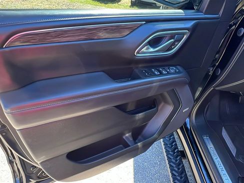 Used 2021 Chevrolet Tahoe Z71 image 11