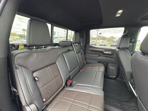 New 2026 Chevrolet Silverado 1500 High Country w/ High Country Premium Package AWD/4WD image 11