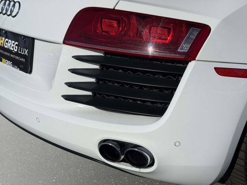 Used 2011 Audi R8 V8 image 25
