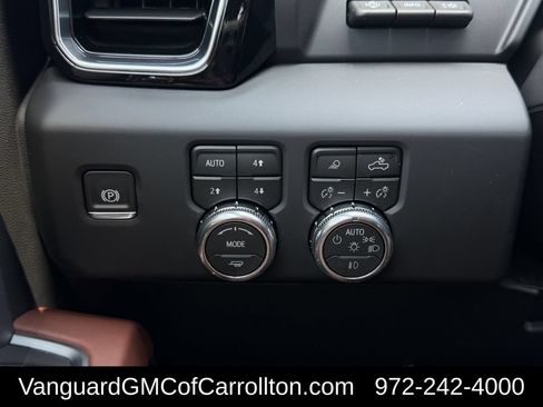New 2026 GMC Sierra 2500 Denali Ultimate AWD/4WD image 19