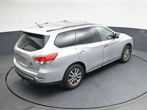 Used 2013 Nissan Pathfinder SV w/ Trailer Tow Pkg AWD/4WD image 35