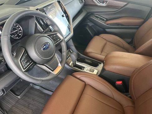 Used 2024 Subaru Ascent Touring AWD/4WD image 11
