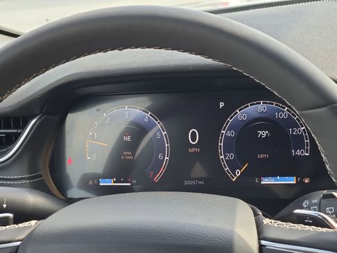 Used 2025 Jeep Grand Cherokee Altitude image 21