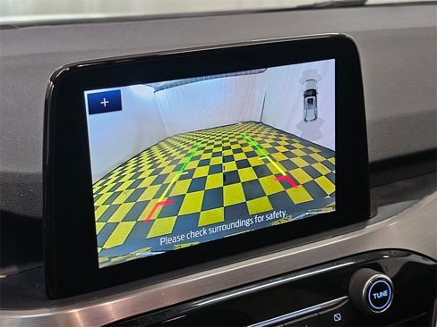 Used 2022 Ford Escape Titanium w/ Class II Trailer Tow Package image 29