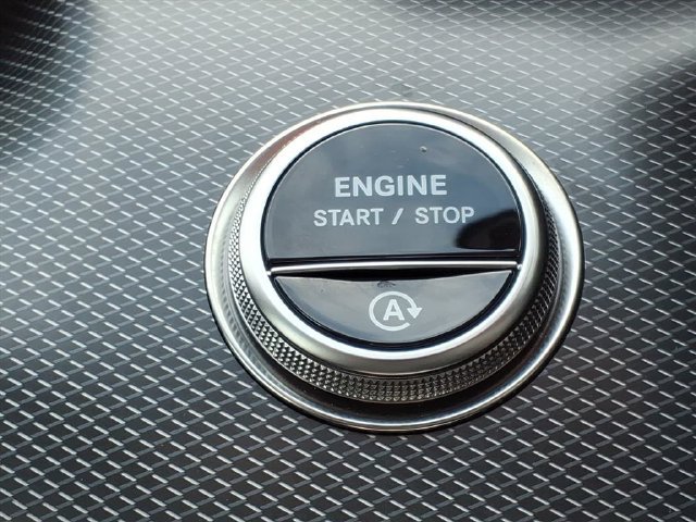 Certified 2025 Mercedes-Benz C 300 4MATIC Sedan image 25