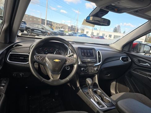 Used 2023 Chevrolet Equinox LT image 18