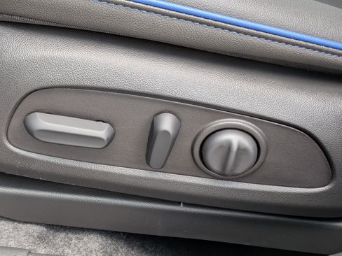 New 2026 Buick Envista Sport Touring w/ Convenience I Package FWD image 21