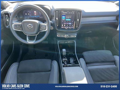 Used 2026 Volvo XC40 B5 Ultra w/ Climate Package image 12