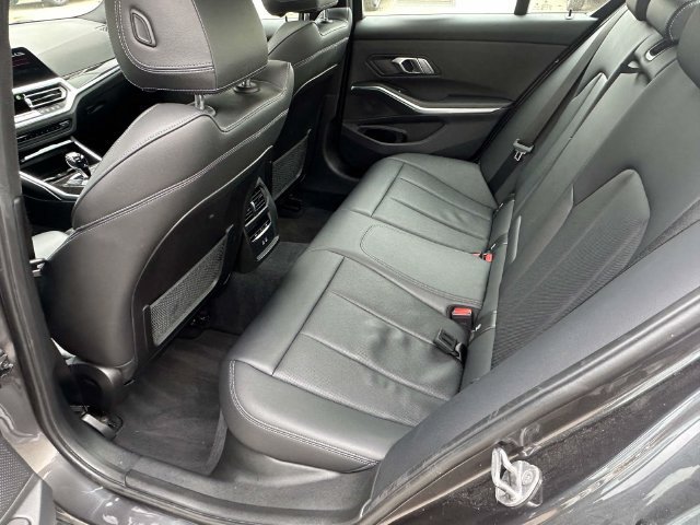 Used 2022 BMW 330i xDrive Sedan w/ Driving Assistance Package AWD/4WD image 18