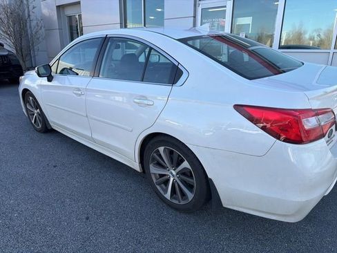 Used 2016 Subaru Legacy 2.5i Limited image 9