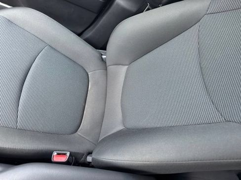 Used 2025 Toyota RAV4 LE AWD/4WD image 19