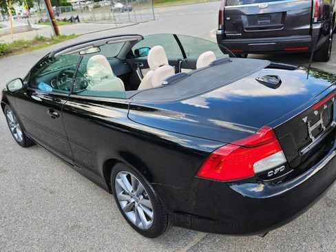 Used 2012 Volvo C70 T5 w/ Climate Pkg image 11