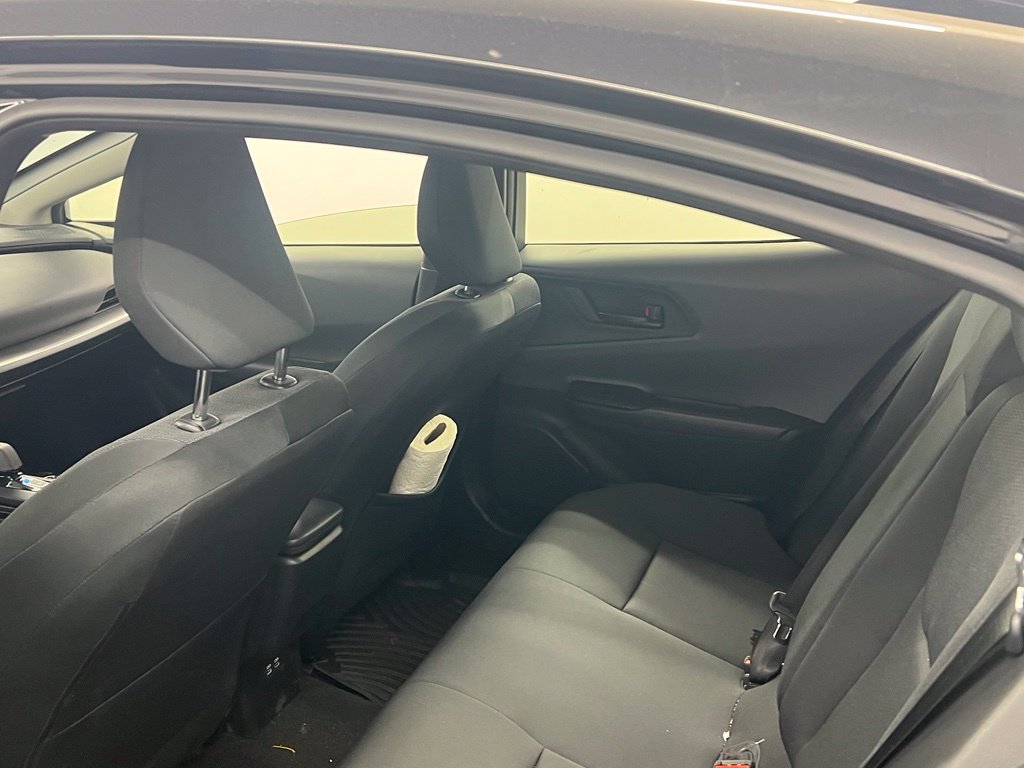 Used 2026 Toyota Prius LE FWD image 9