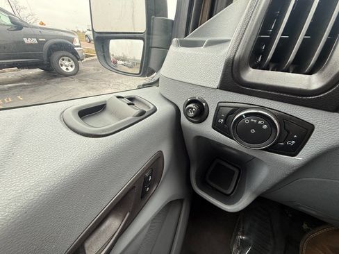 Used 2016 Ford Transit 350 XLT image 23