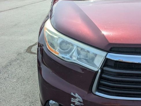 Used 2014 Toyota Highlander Plus AWD/4WD image 14