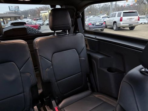 Used 2022 Ford Bronco Badlands image 29