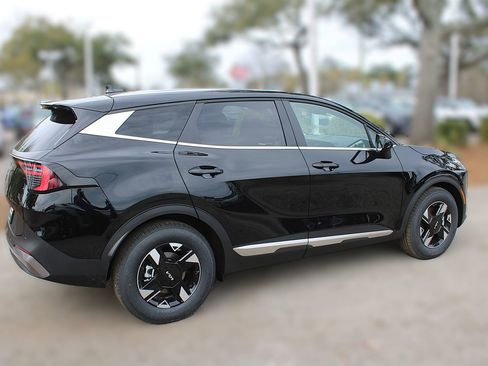 New 2026 Kia Sportage LX FWD image 6