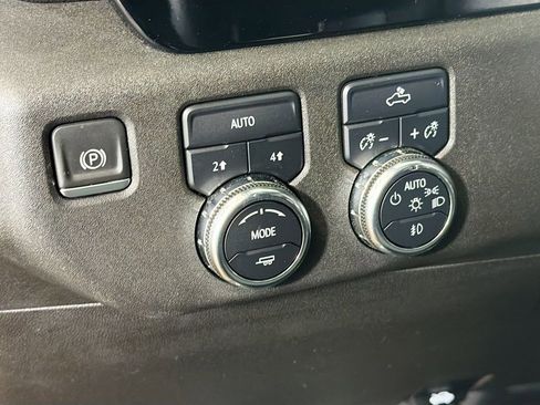 Used 2023 GMC Sierra 1500 Elevation AWD/4WD image 12