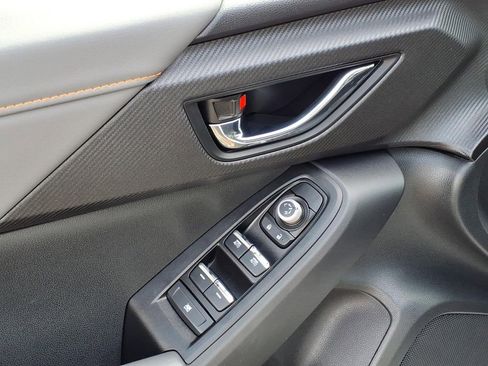 Certified 2025 Subaru Crosstrek 2.5i Limited image 4