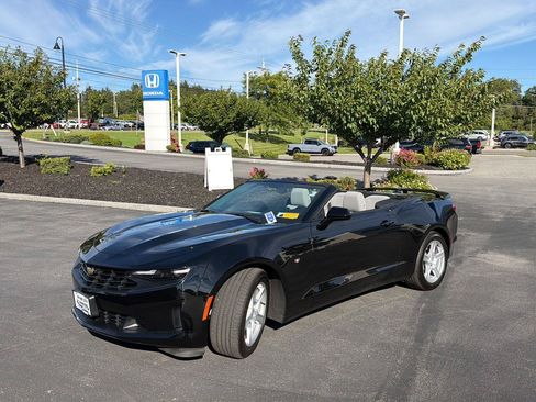 Used 2023 Chevrolet Camaro LT RWD image 4