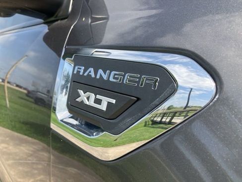 Used 2019 Ford Ranger XLT w/ Equipment Group 302A Luxury AWD/4WD image 11
